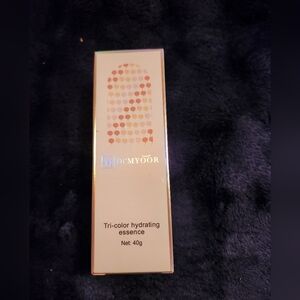 Di'Myoor Tri-Color Hydrating Essence